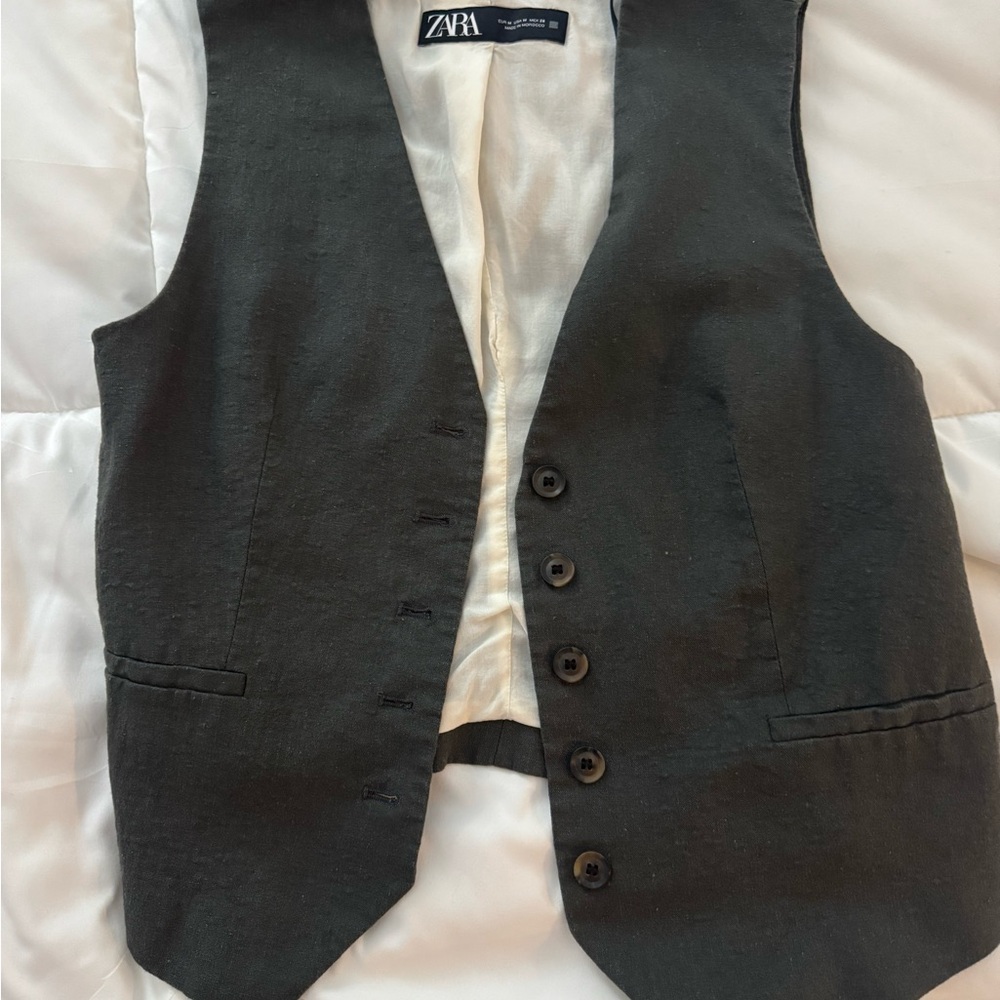 Zara Dark Gray and Cream Vest